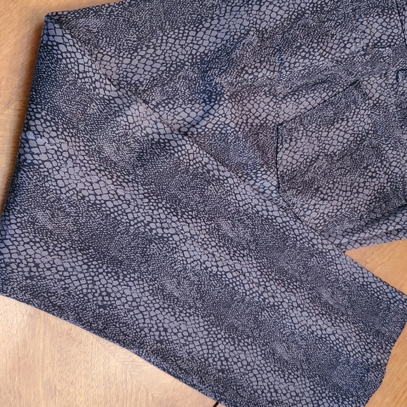 Jones of New York Pant Suit - Picture 5 of 9